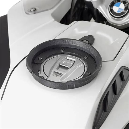 GIVI BF17 Specific Carrier for Tanklock bags