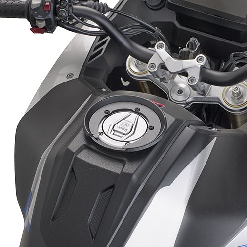 GIVI BF79 Specific Carrier for Tanklock bags
